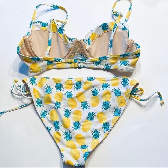 Old Navy Pineapple 🍍 Bikini - Picture 2 of 2